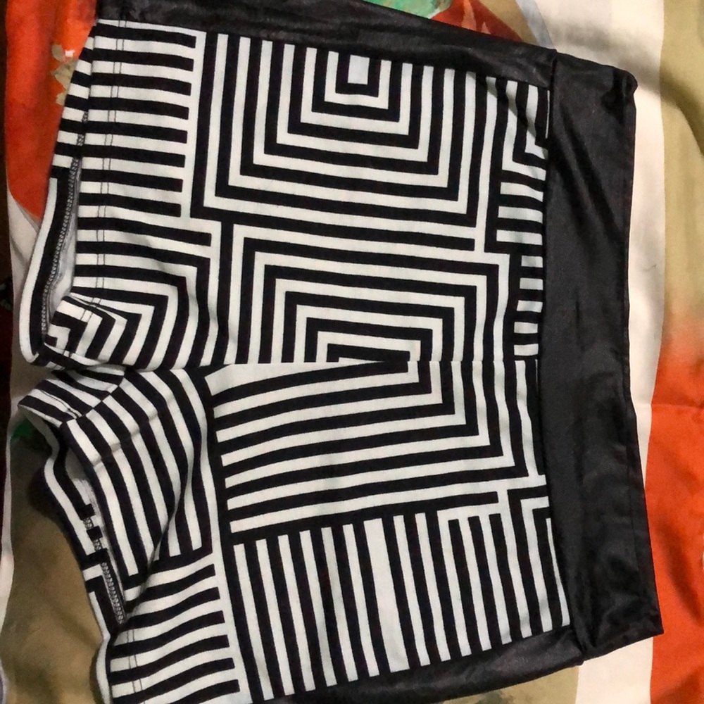 Booty Poppin Abstract Shorts